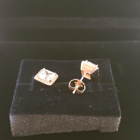 Pandora TIMELESS ELEGANCE STUD EARRINGS - Picture 4 of 6